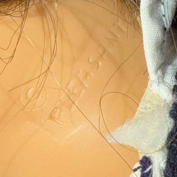 Pleasant Company Meet Molly Doll American Girl w/ Accessories Like New - Picture 6 of 10